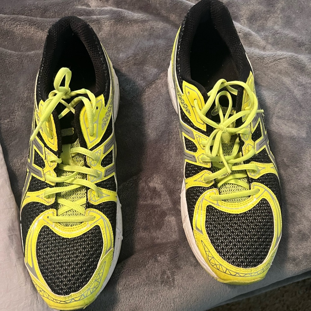 New Balance Men’s Sports Sneakers